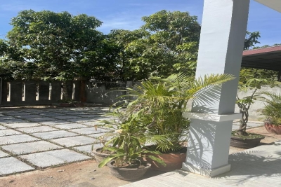 Blue vila