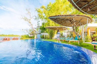Moly Resort
