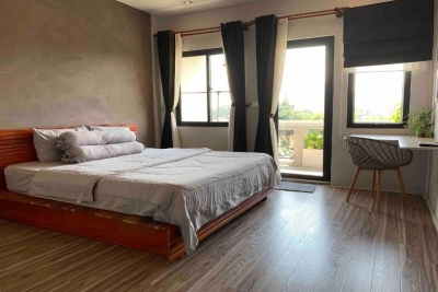 Near Royal Palace-GardenView Apt w Rooftop&Jacuzzi