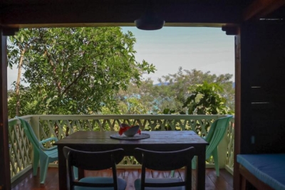 Totò Pizza Bungalows and Sea View Restaurant